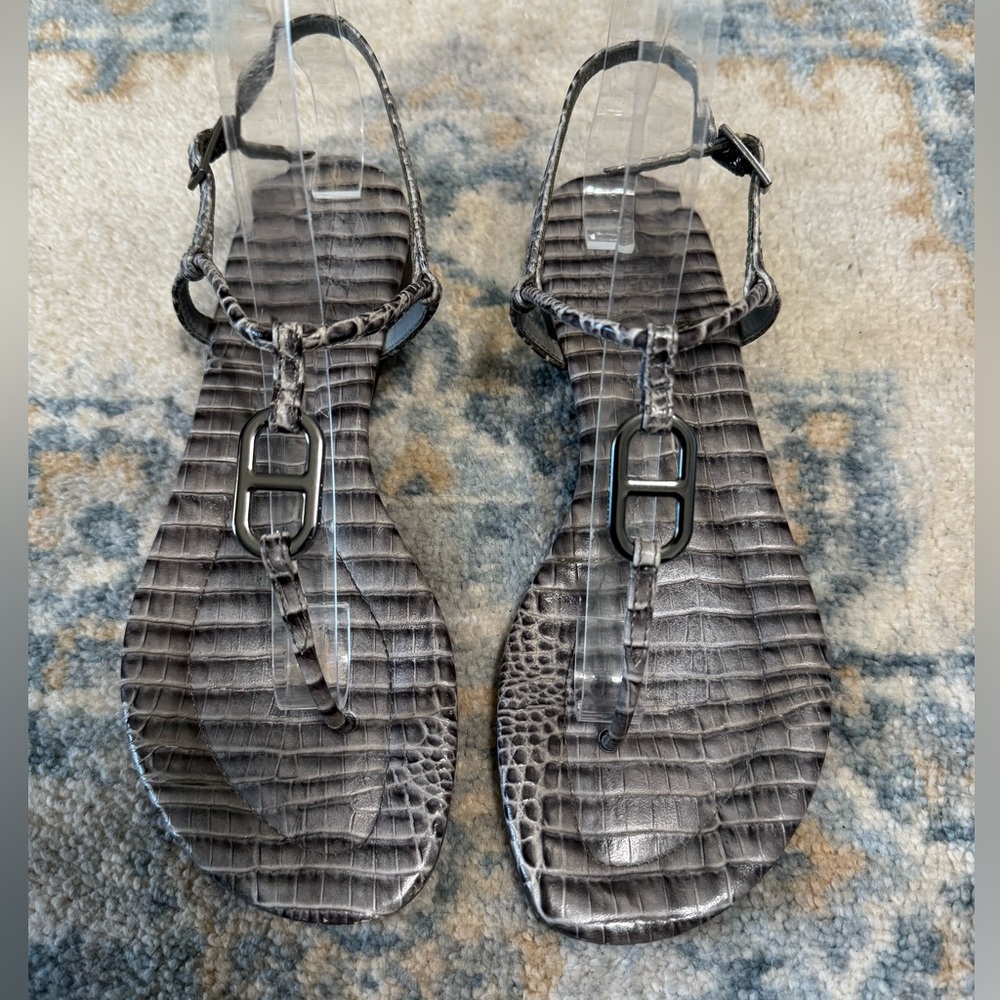 Tory Burch Gray Crocodile Pattern Sandals Size 7.5